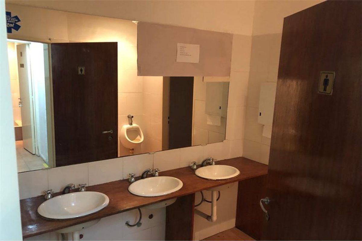 Foto 7 — LOCAL - VENTA - MONTSERRAT - 300 M2