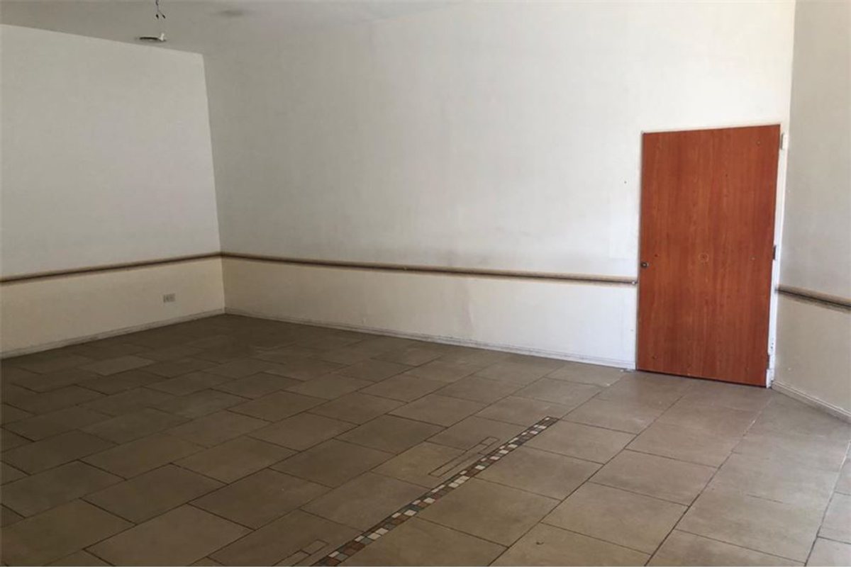 Foto 12 — LOCAL - VENTA - MONTSERRAT - 300 M2