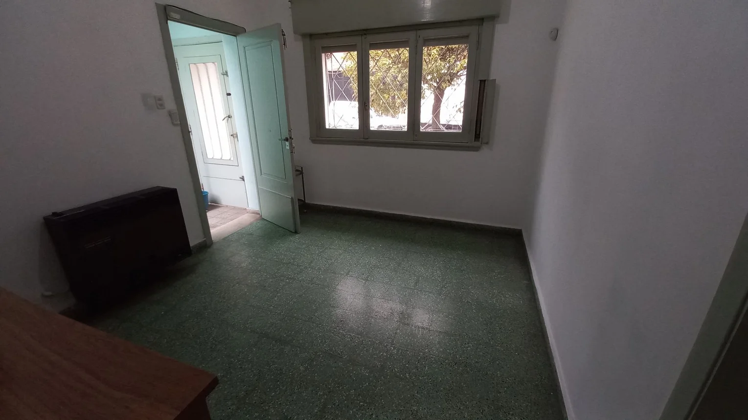 Casa de 4 ambientes en venta en Lanús Este, Pichincha 1900
