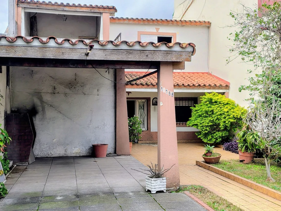 Casa de 4 ambientes en venta en Liniers, Avenida General Paz 11700, foto 3
