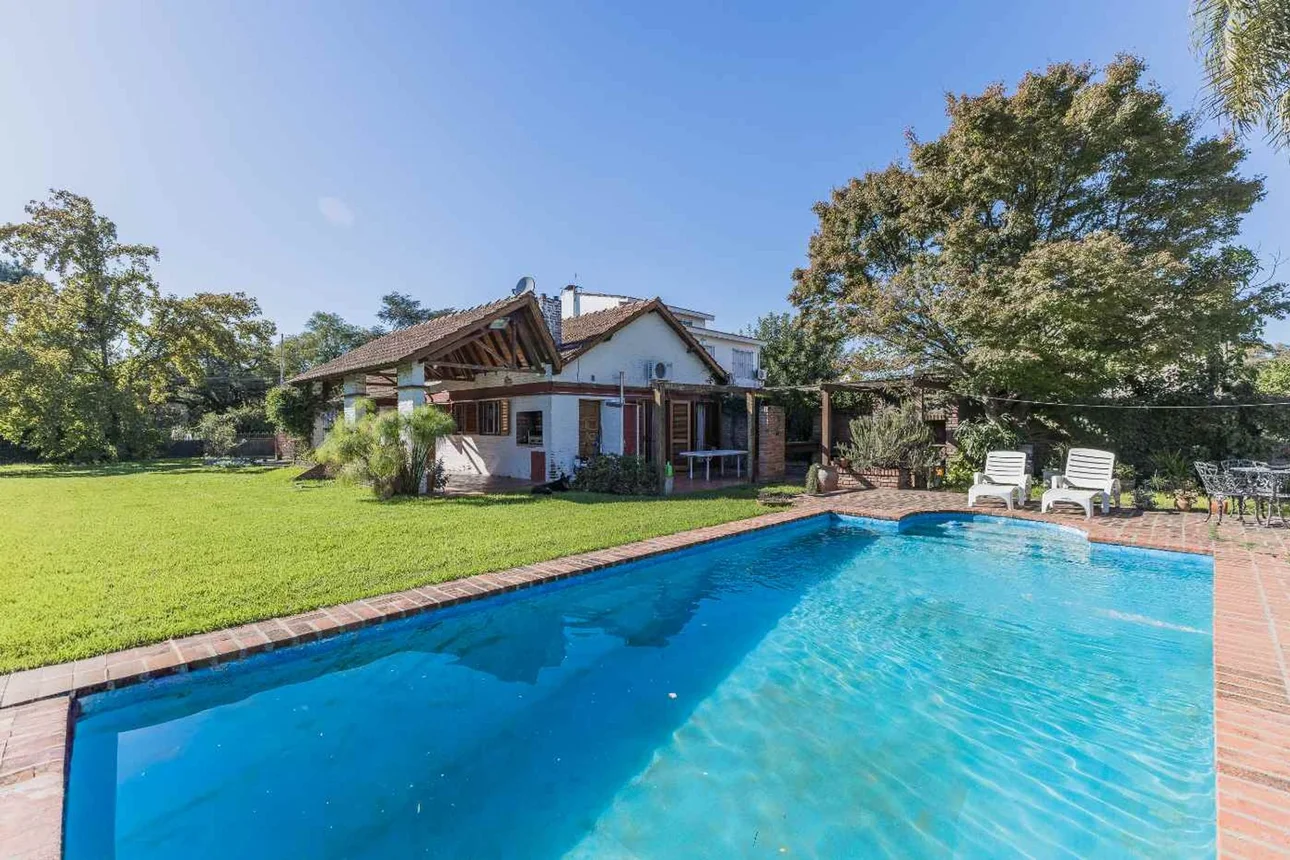Casa en venta en Pilar