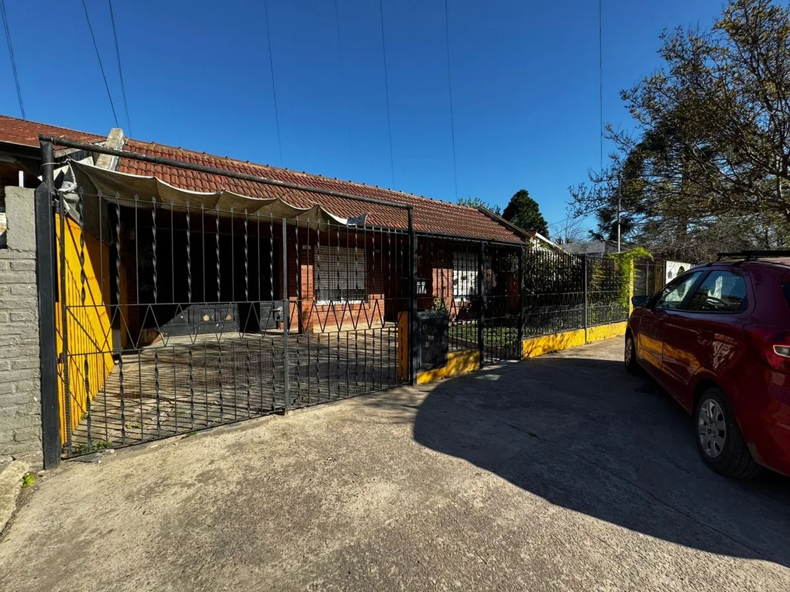 Casa en venta en Longchamps, foto 3