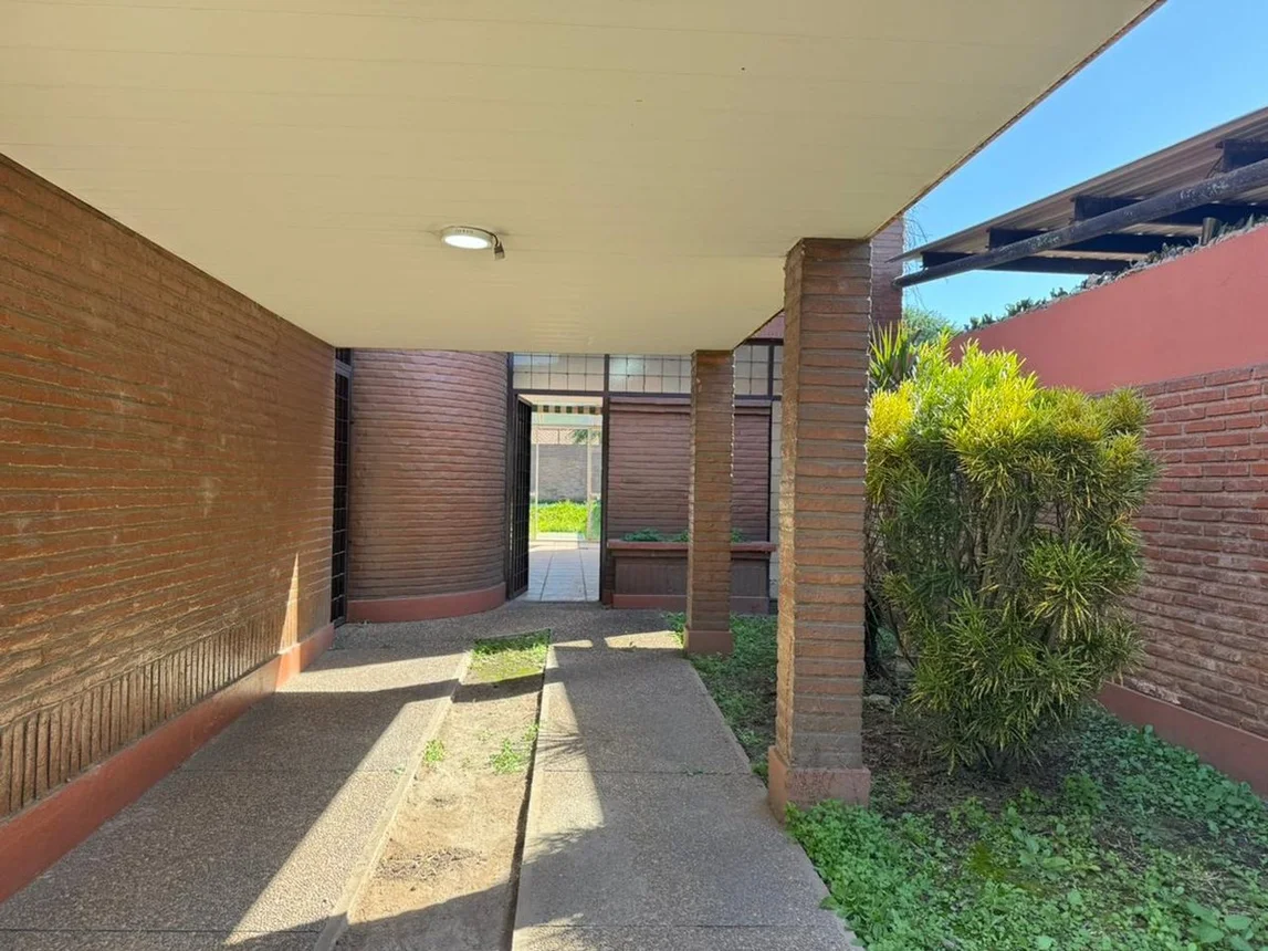 Casa de 5 ambientes en venta en San Miguel de Tucumán, Adolfo de la Vega 0, foto 3