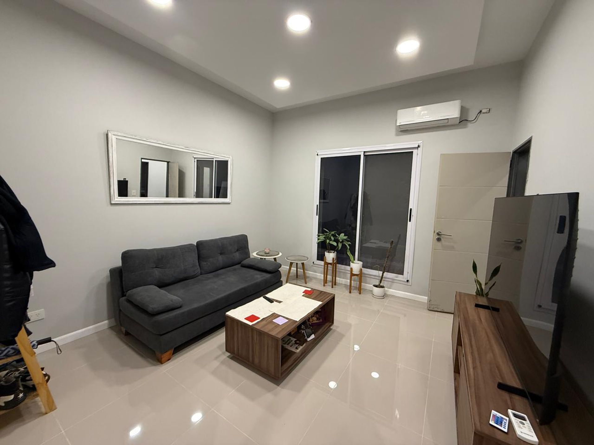 VENTA PH 3 AMB AL FRENTE BERNAL CENTRO APTO CREDIT
