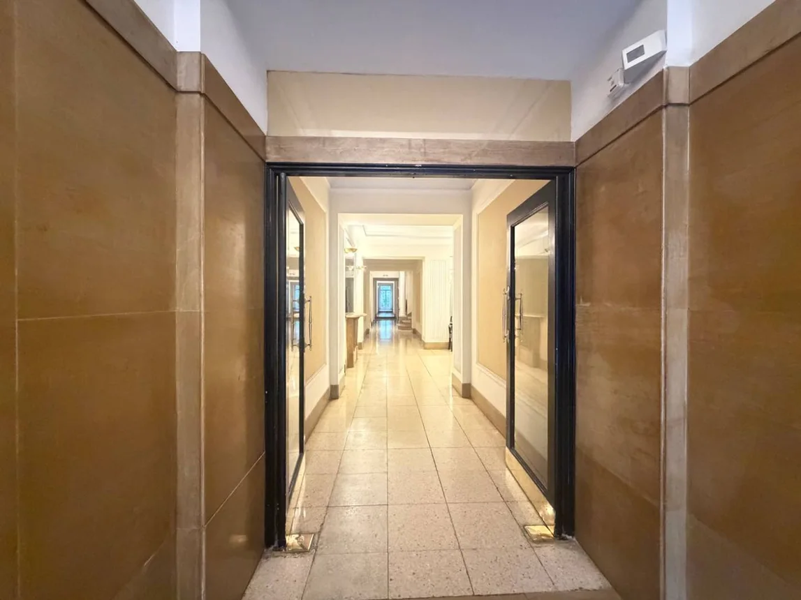 Departamento de 2 ambientes en venta en Almagro, Av. Rivadavia 4300