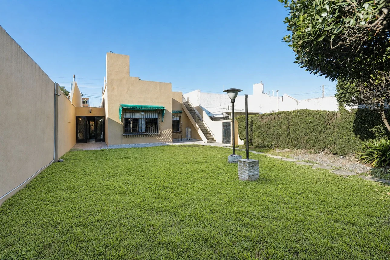 Casa en venta en Ramos Mejía, foto 2