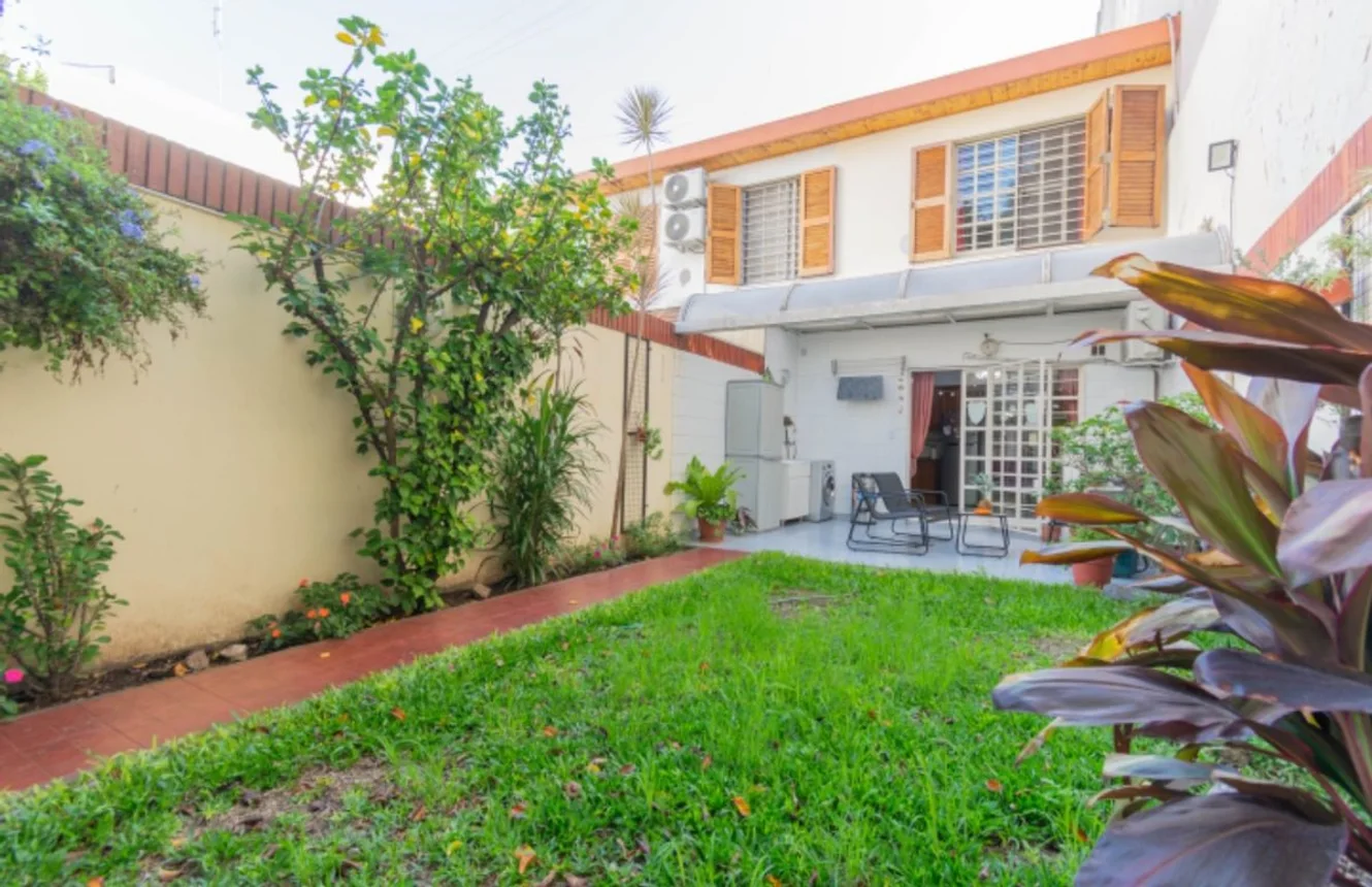Casa dúplex de 4 ambientes en venta en Almagro, Avenida Belgrano 3800