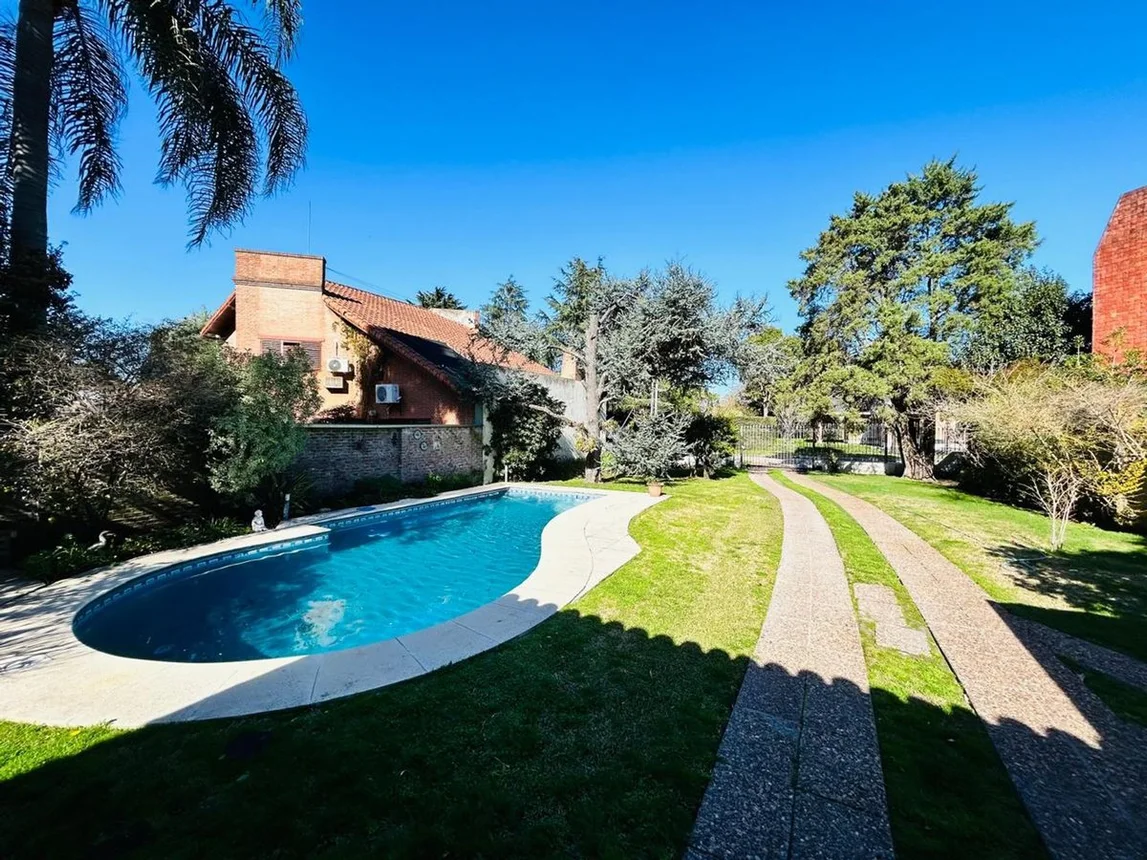 Casa en venta en Burzaco, foto 4