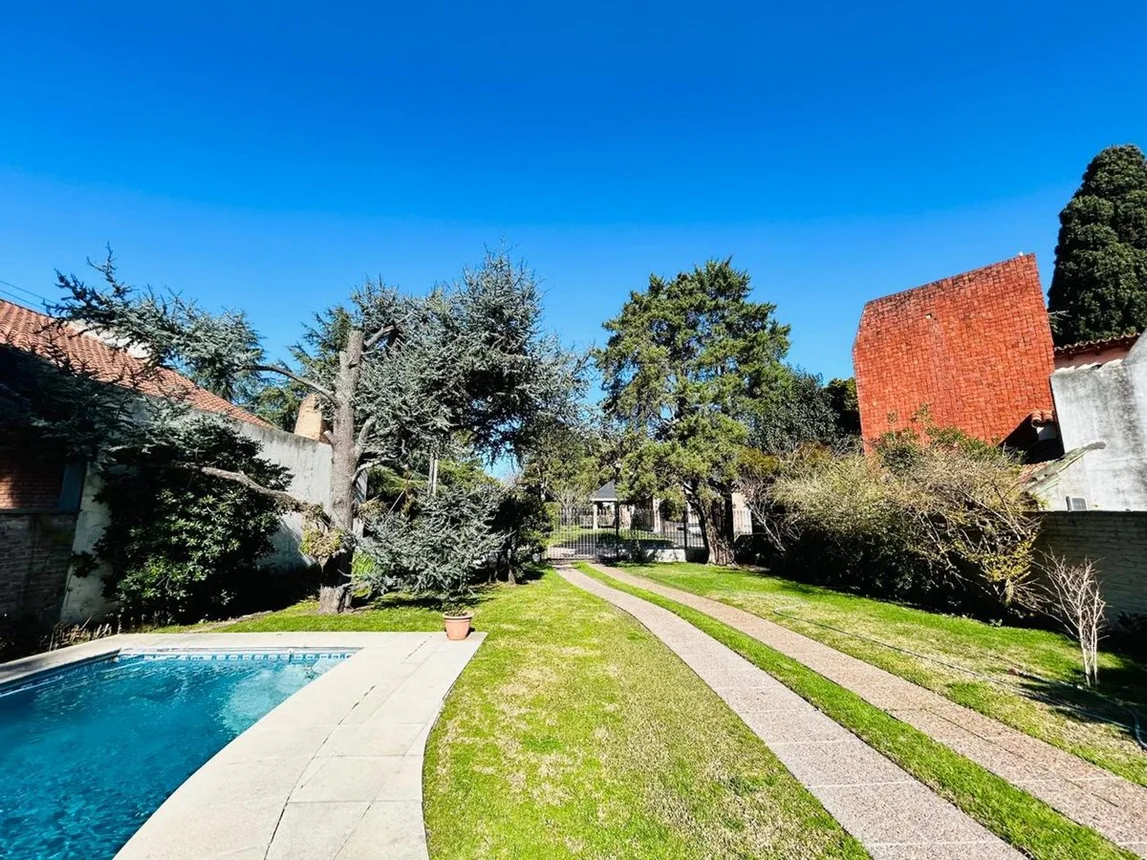 Casa en venta en Burzaco, foto 5