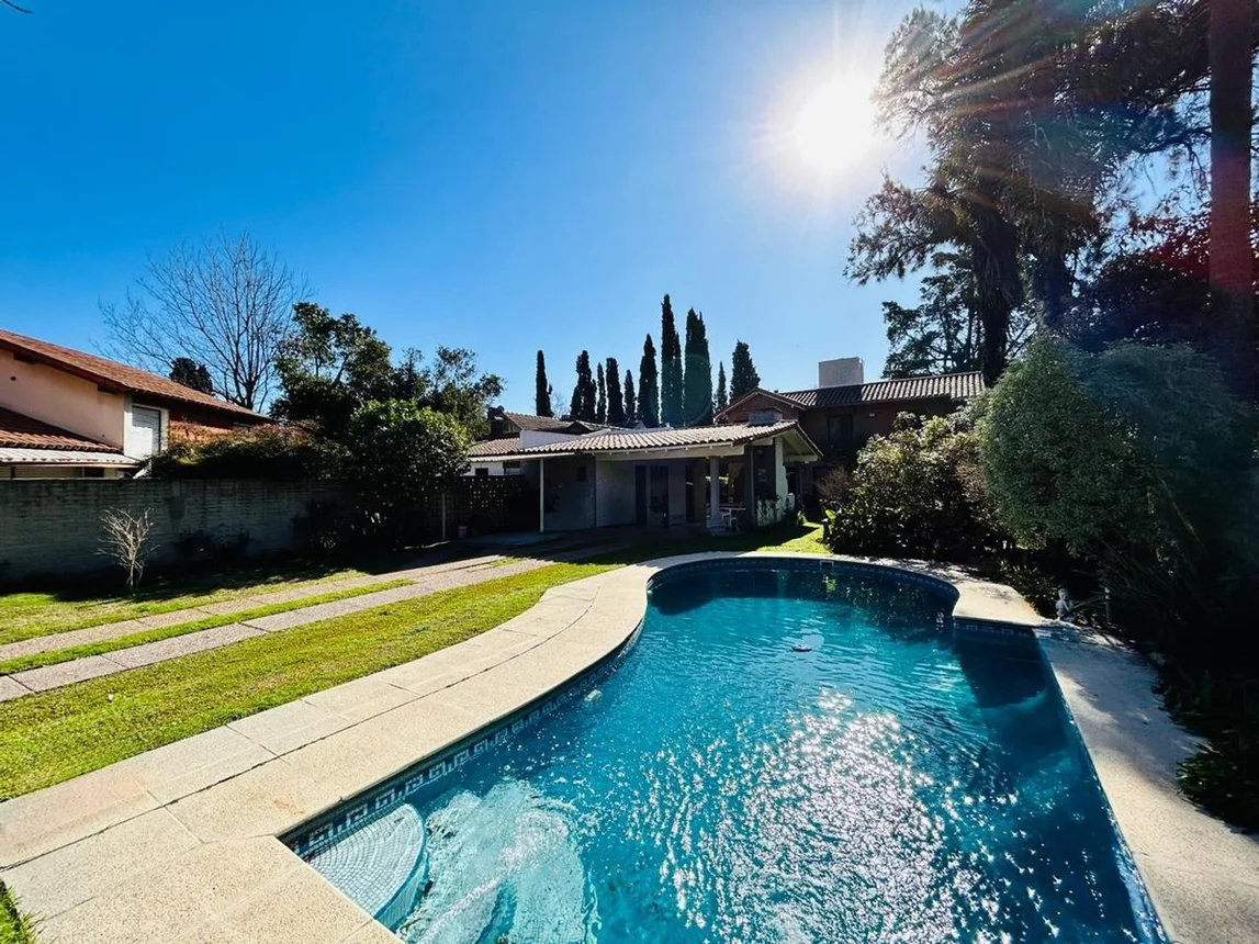 Casa en venta en Burzaco