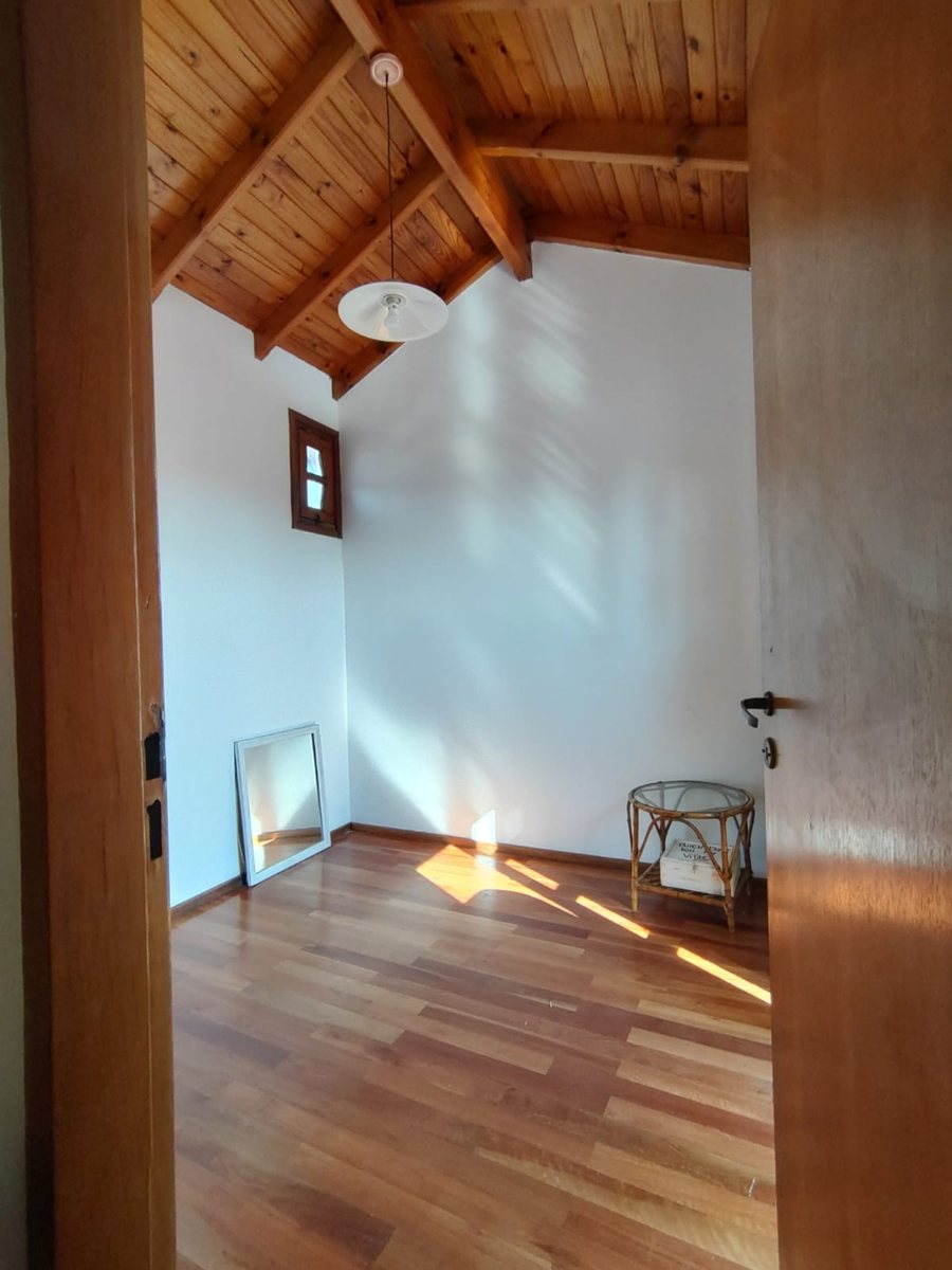 Foto 20 — VENTA DUPLEX 4 AMB c PATIO Y COCHERA QUILMES CRED.