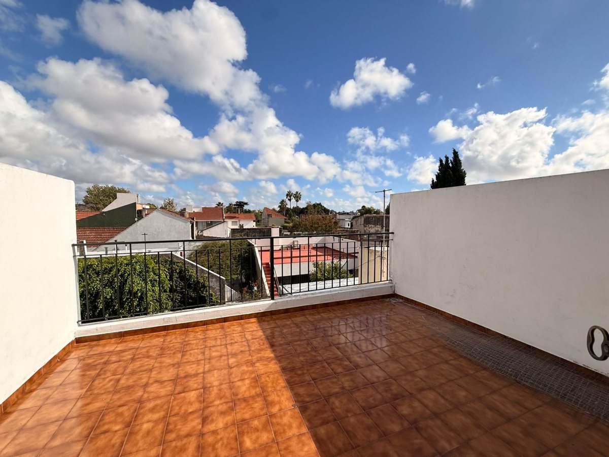 Foto 25 — VENTA DUPLEX 4 AMB c PATIO Y COCHERA QUILMES CRED.