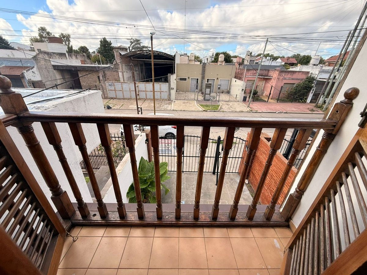 Foto 8 — VENTA DUPLEX 4 AMB c PATIO Y COCHERA QUILMES CRED.