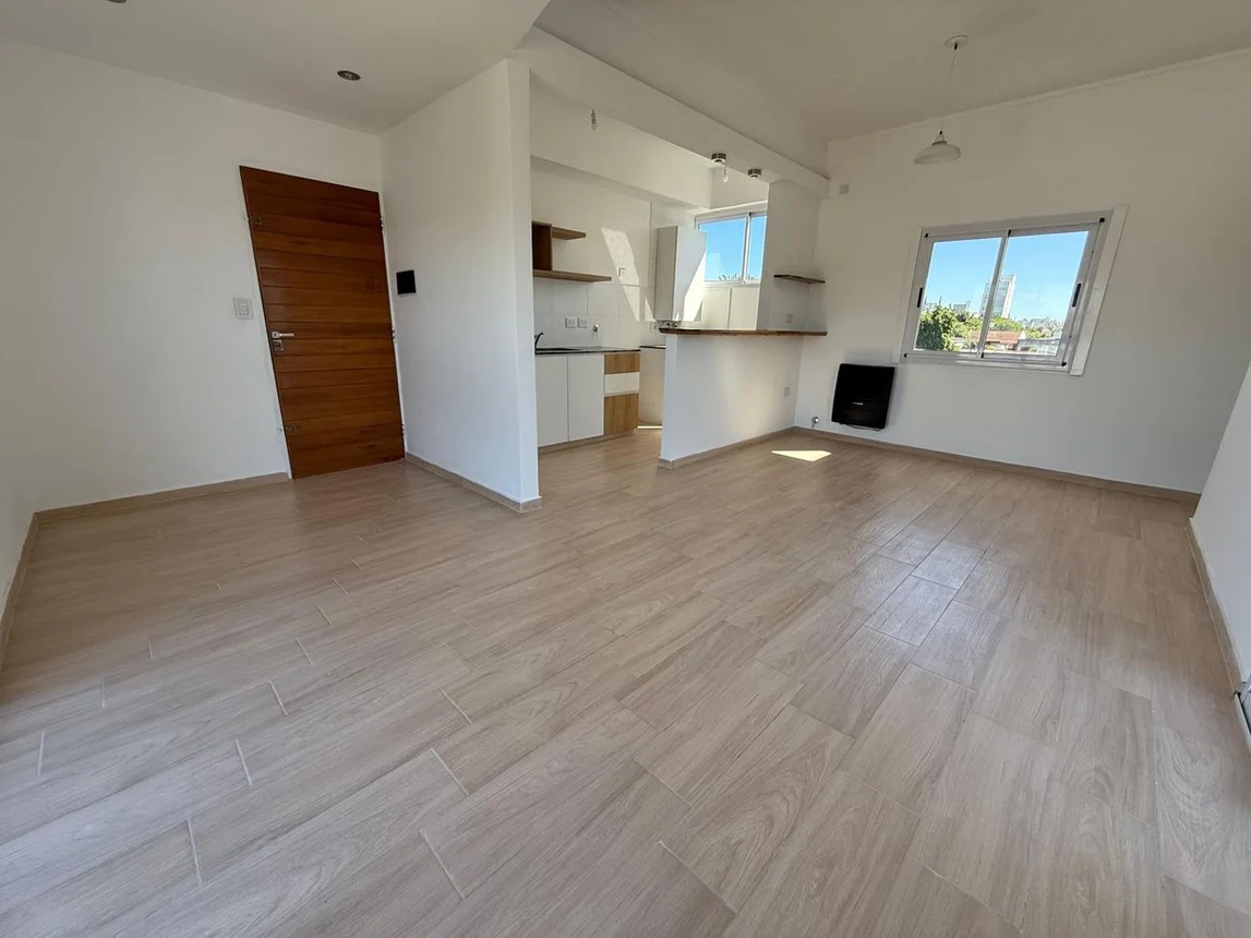 Departamento de 3 ambientes en venta en La Plata, Calle 27 Esquina 57 1100, foto 3