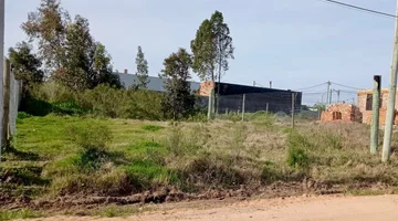 Terreno Próxìmo a Barrio Jardines del Cortijo