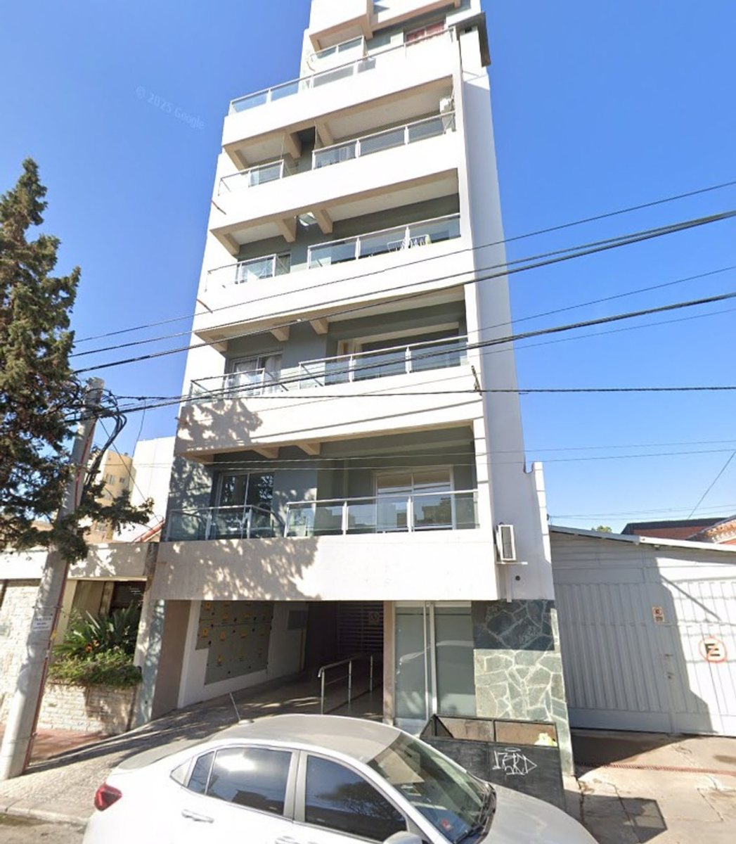 MONOAMBIENTE VENTA CON COCHERA EN ZONA MACROCENTRO - foto 8