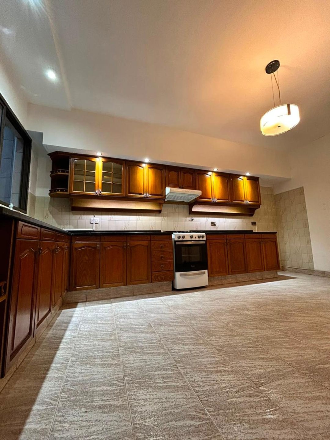 VENTA CASA EN ARROYITO COCHERA