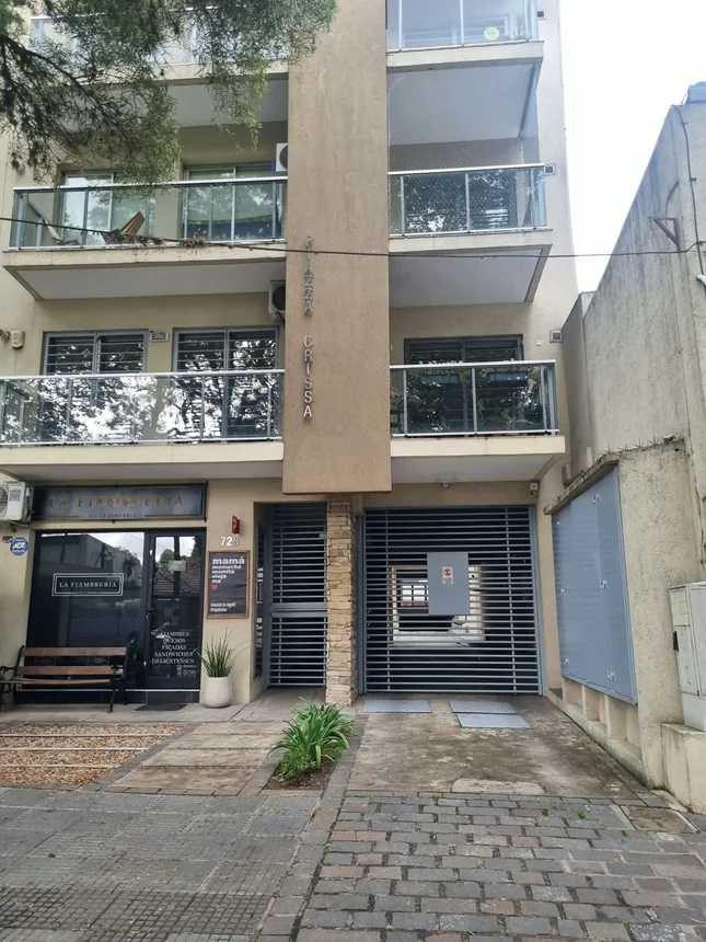 Monoambiente en venta en Adrogué, Cordero 700