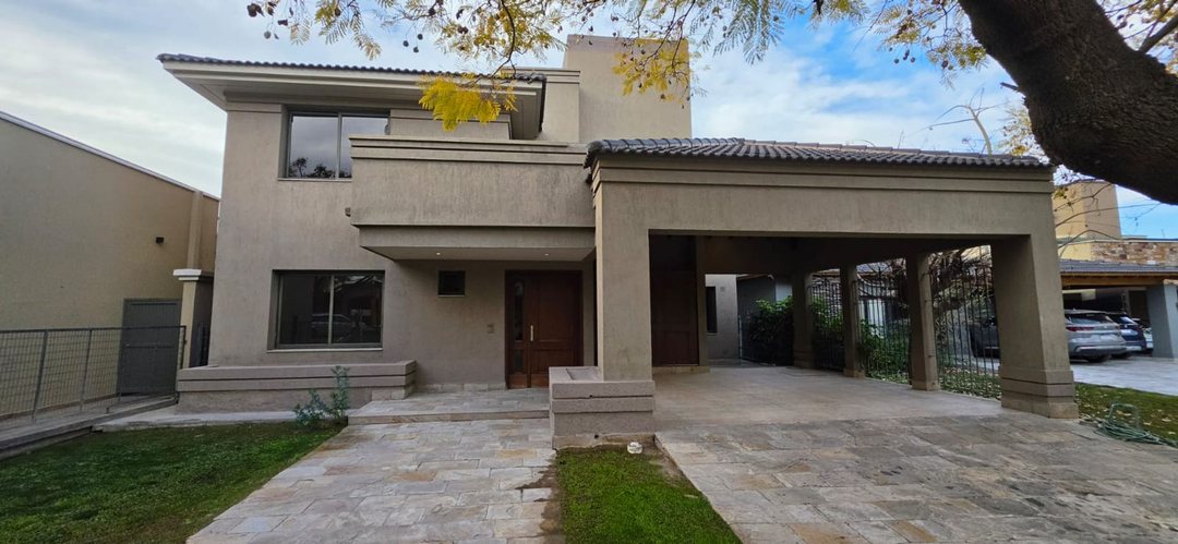 Venta Casa Categoría Barrio Privado Ayres de Campo