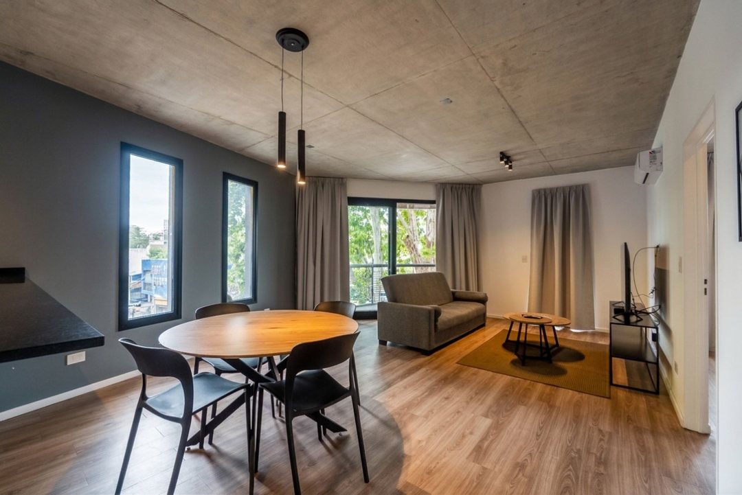 Alquiler UNDICI: 2 amb, cochera, balcón, amenities