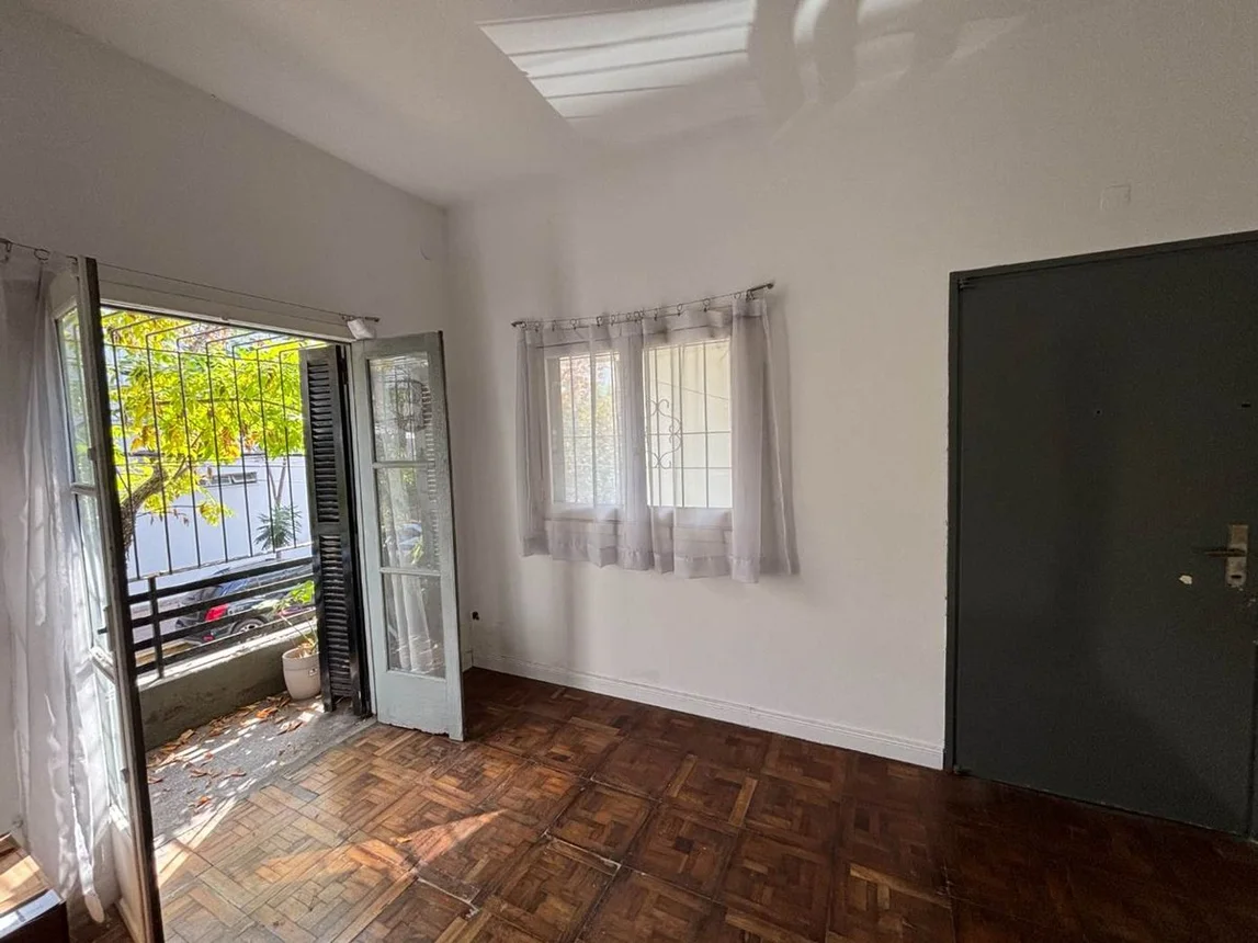 Casa de 6 ambientes en venta en Tigre, Bourdieu 500