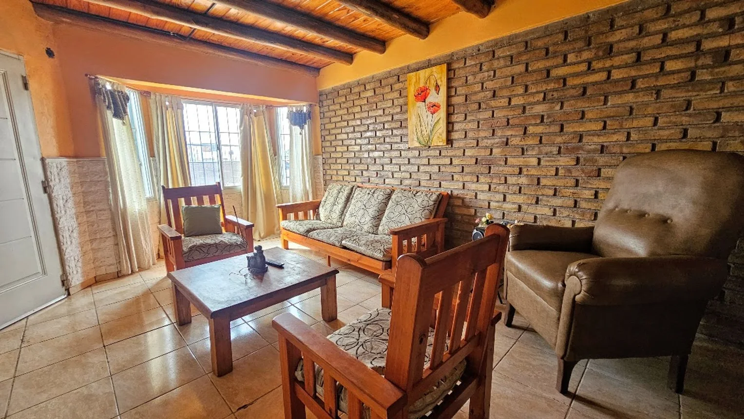 Casa en venta en Guaymallén, foto 3