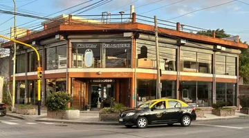 VENTA EXCELENTE LOCAL COMERCIAL EN BERAZATEGUI
