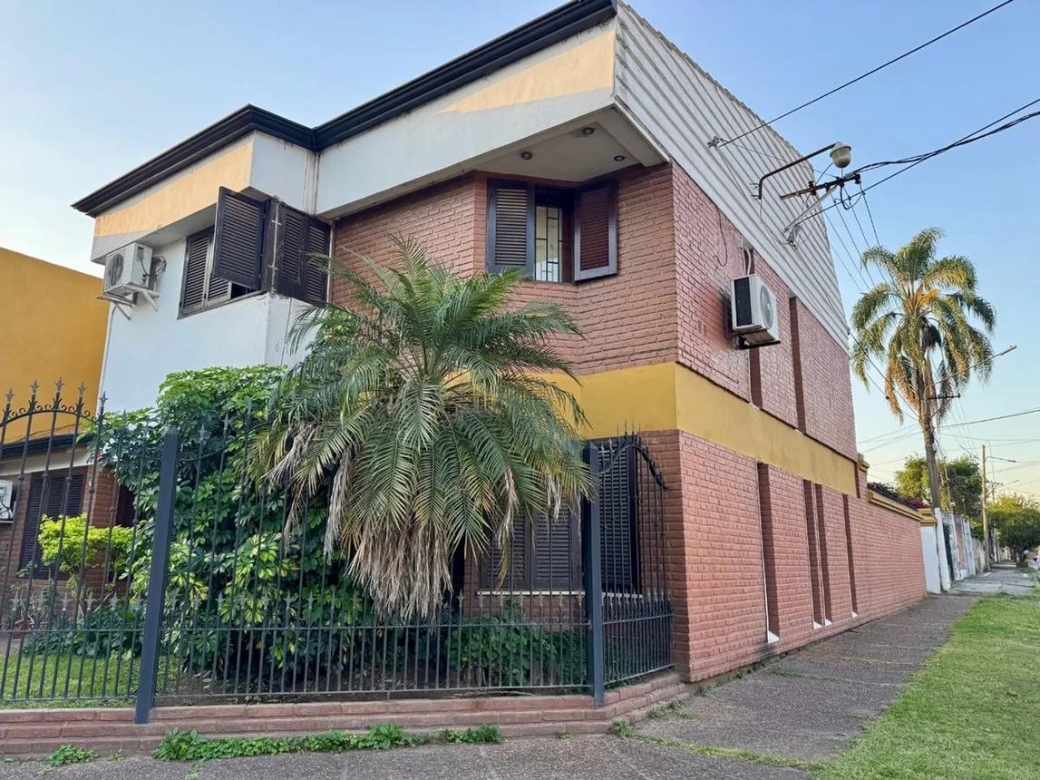 Casa de 6 ambientes en venta en San Miguel de Tucumán, Uruguay 2900, foto 3