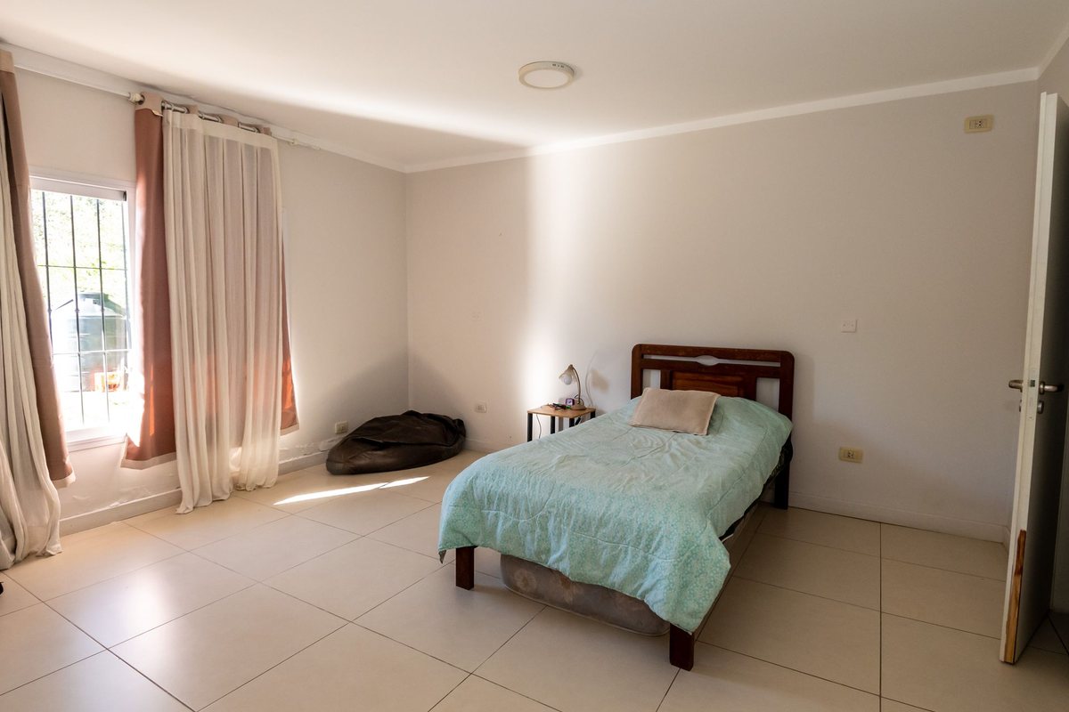 CASA AMPLIA VENTA LA ALMUDENA 3 DORMITORIOS - foto 19