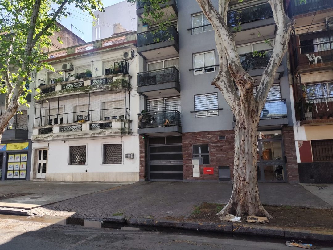 ALQUILER DEPARTAMENTO 3 AMB CON PATIO VILLA LURO