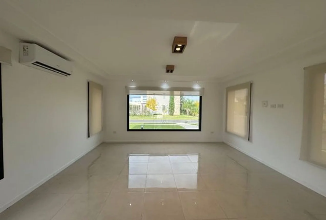 Casa en venta en Quilmes, foto 5