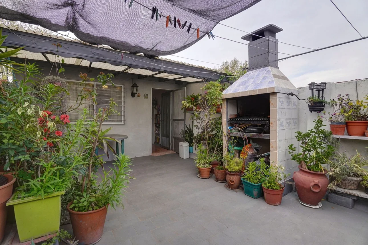 PH de 4 ambientes en venta en Nueva Pompeya, Del Bañado 2400