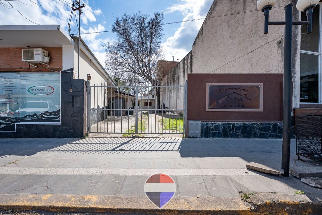 Venta 7 casas + 2 locales Sta. Rosa Calamuchi Cba.