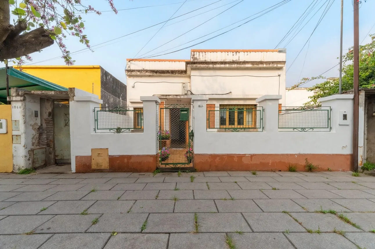 Casa de 5 ambientes en venta en Santa Fe, Santiago de Chile 1900