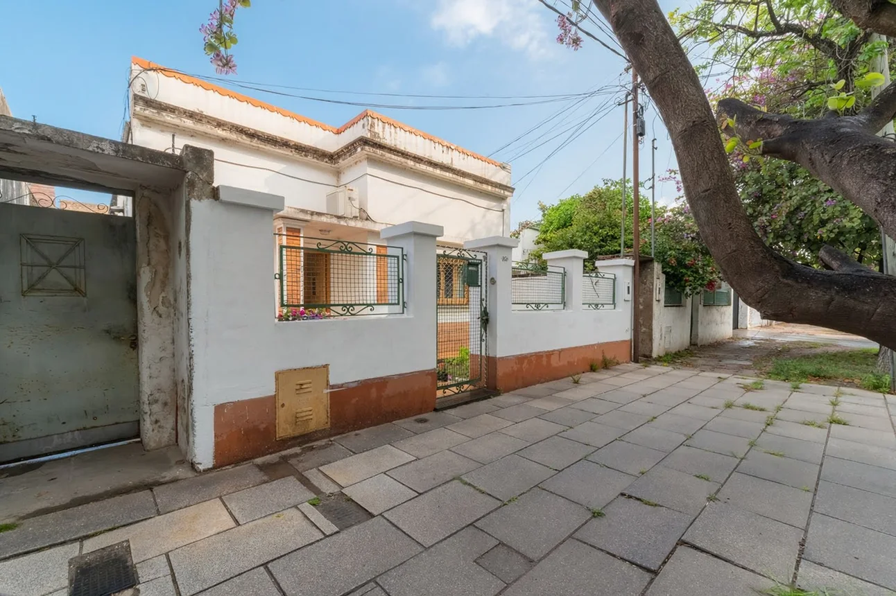 Casa de 5 ambientes en venta en Santa Fe, Santiago de Chile 1900, foto 3