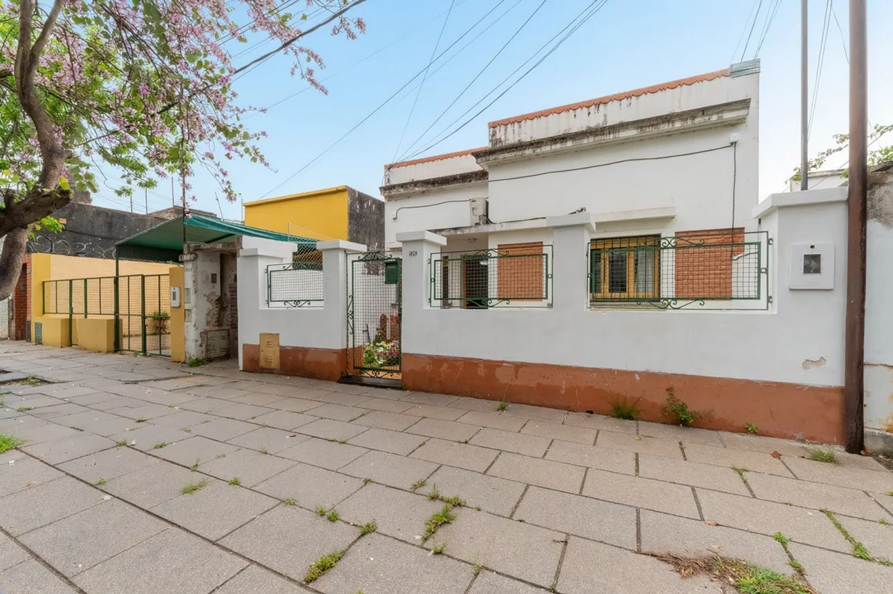 Casa de 5 ambientes en venta en Santa Fe, Santiago de Chile 1900, foto 2