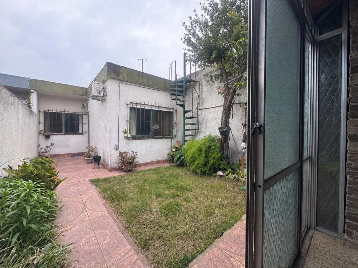 PH en venta en Ramos Mejía, foto 2