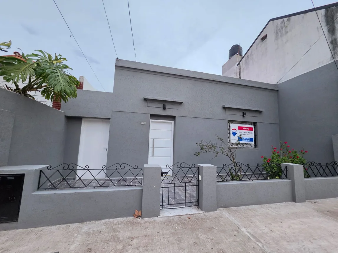 Casa de 5 ambientes en venta en San Andrés, Libertad 3500