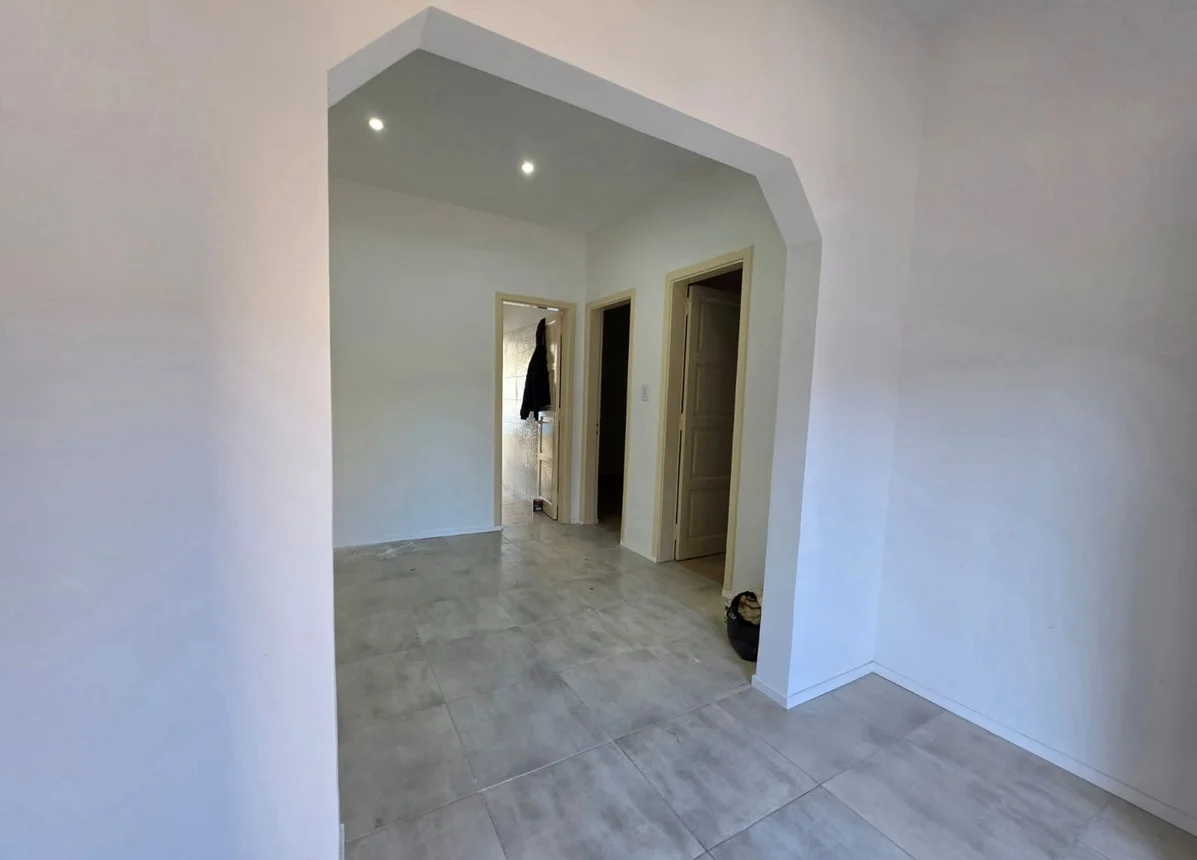Casa de 5 ambientes en venta en San Andrés, Libertad 3500, foto 2