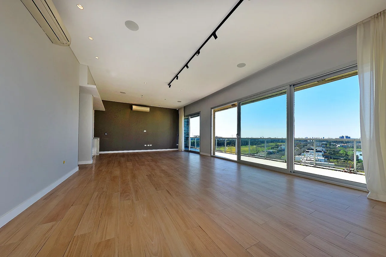 Penthouse de 6 ambientes en venta en Nordelta, Avenida del Golf 600, foto 4