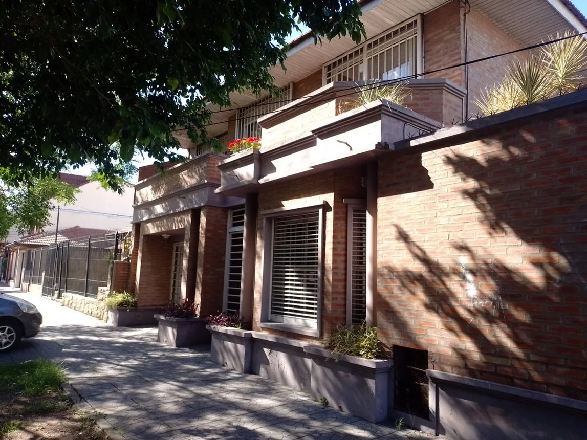 Casa en venta en Lomas de Zamora, foto 2