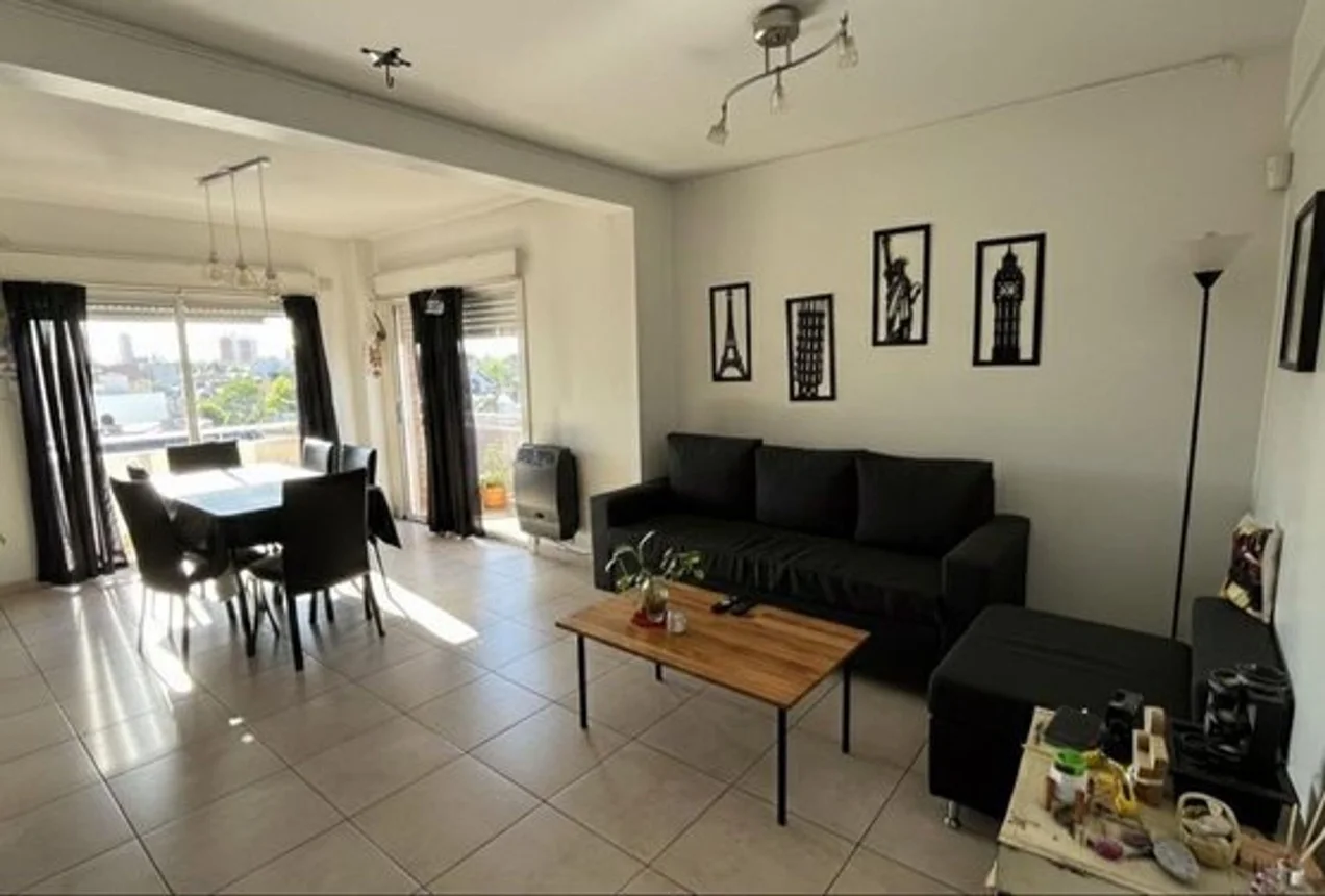 Casa tríplex de 4 ambientes en venta en Ramos Mejía, Castelli 900, foto 3