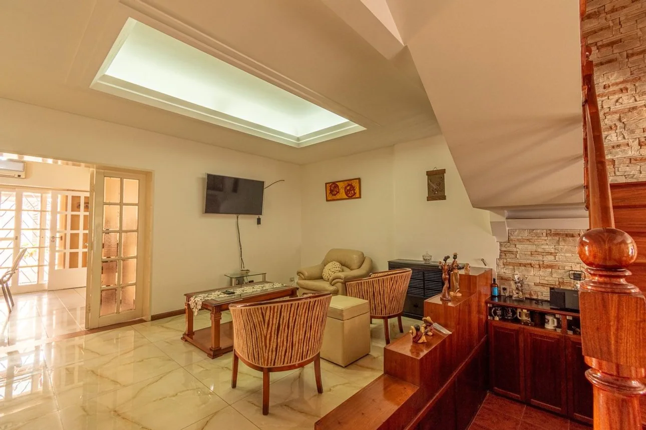 Casa de 5 ambientes en venta en Santos Lugares, Padre Silberman 1400, foto 4
