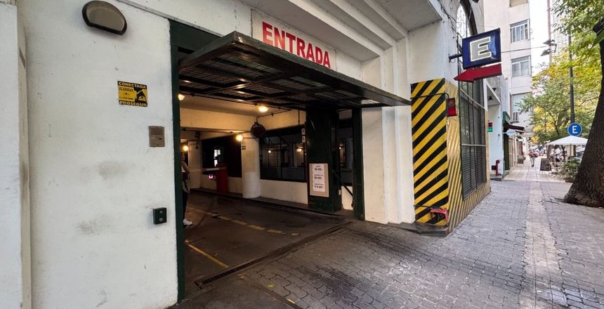 Cochera en venta en Palermo c/seguridad 24hs