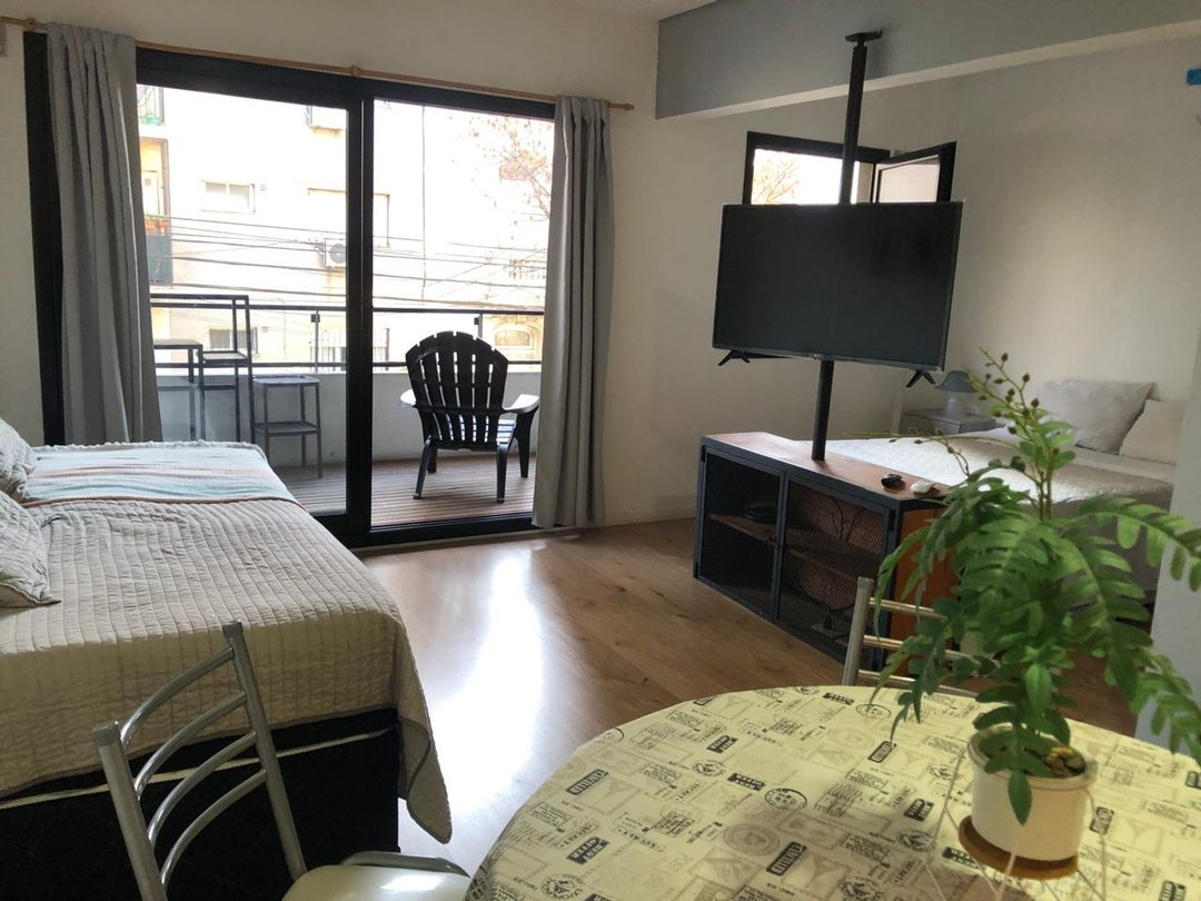 Alquiler Monoambiente Amoblado con balcón Palermo