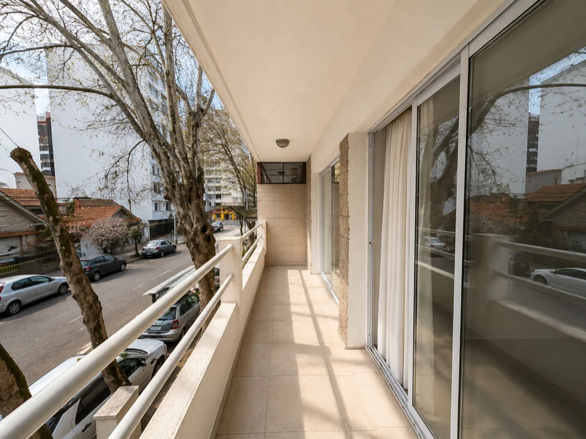 Venta departamento 2 ambientes al frente la perla, foto 3