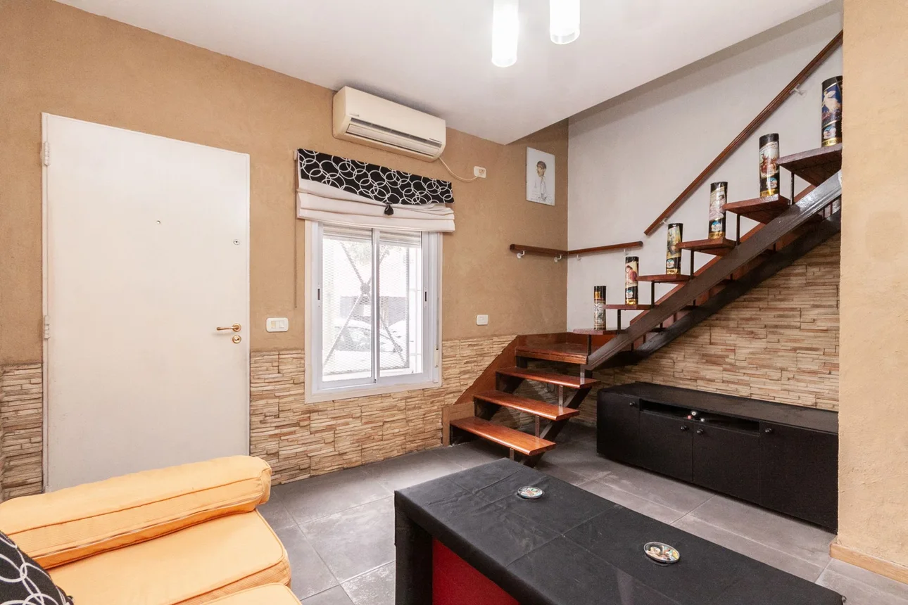 Venta dúplex 2 dormitorios - piñeyro, foto 3