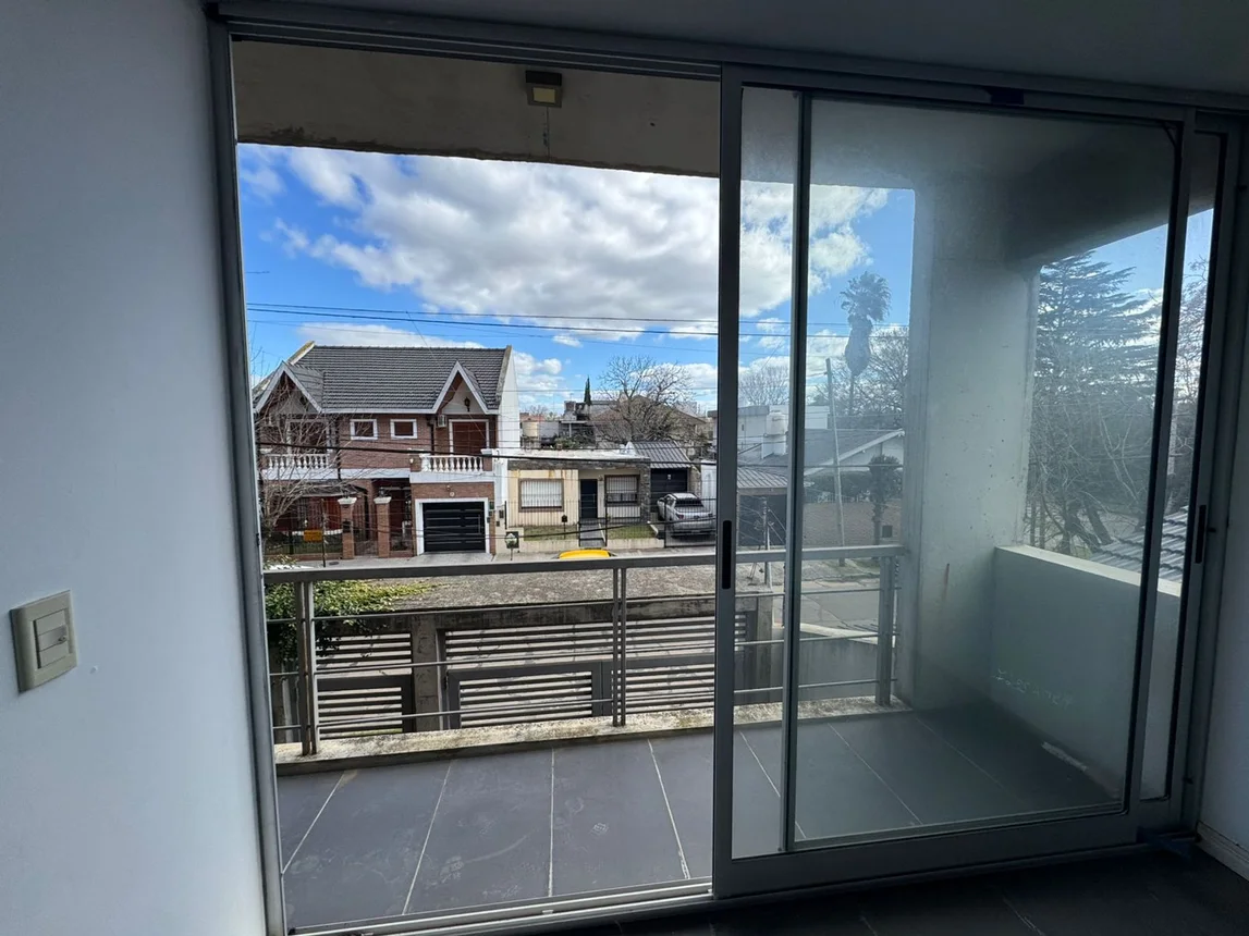 Departamento de 2 ambientes en venta en Monte Grande, Vicente López 1100, foto 2