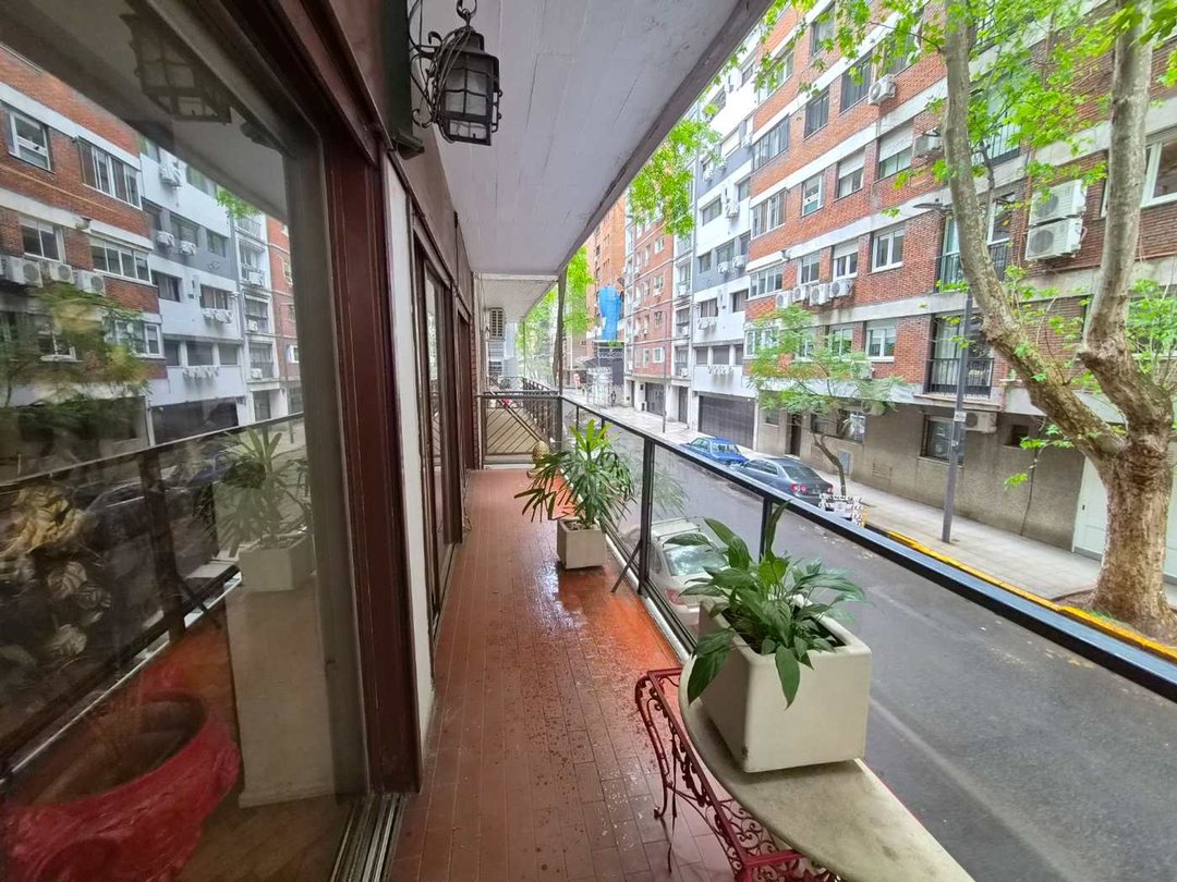 Venta depto 4 amb dep frente cochera Palermo Chico