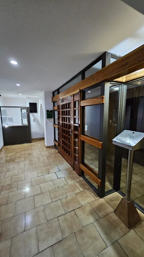 Departamento de 3 ambientes en venta en San Carlos de Bariloche, Rolando 100, foto 3
